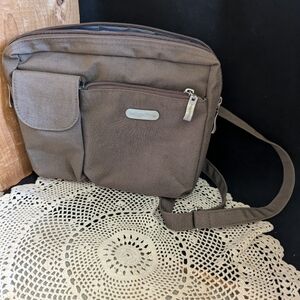 Baggallini | Versatile travel bag